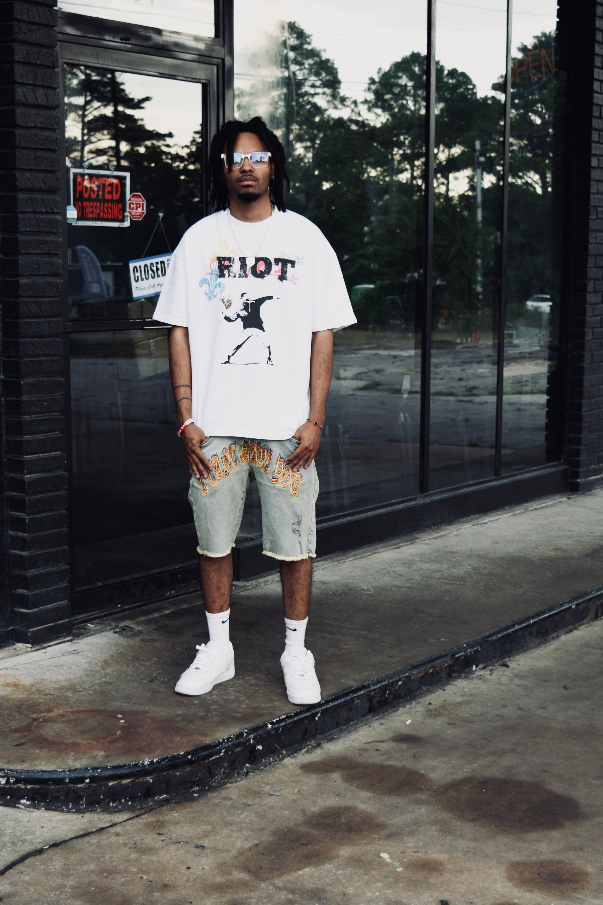 Oversized "RIOT" Tee